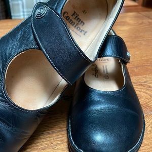 Finn Comfort size 41 black Mary Jane shoes
